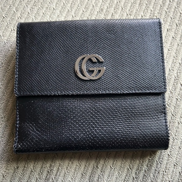 Gucci Handbags - Gucci half wallet black leather